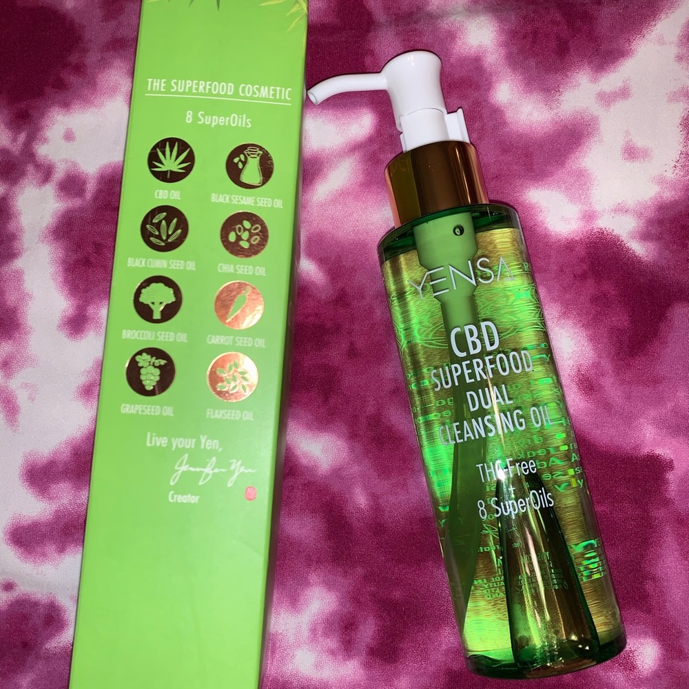CBD SUPERFOOD DUAL CLEANSING OIL